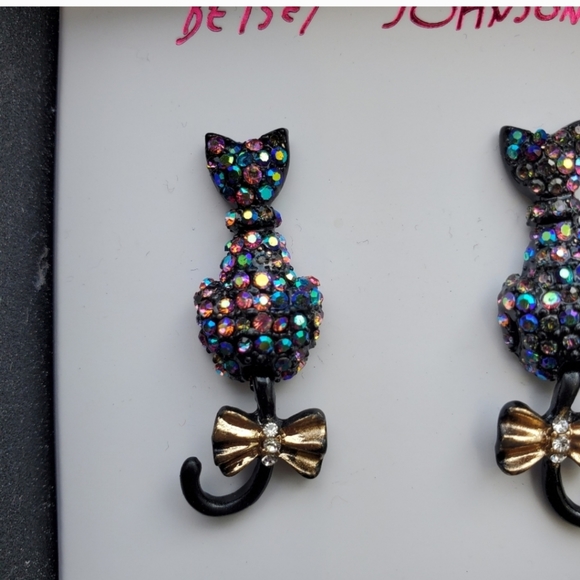 Betsey Johnson Pave Crystal Kitty Cat Earrings - Picture 4 of 10